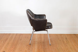 Knoll Saarinen Executive Chairs