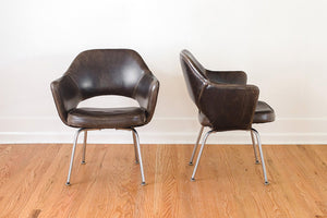 Knoll Saarinen Executive Chairs