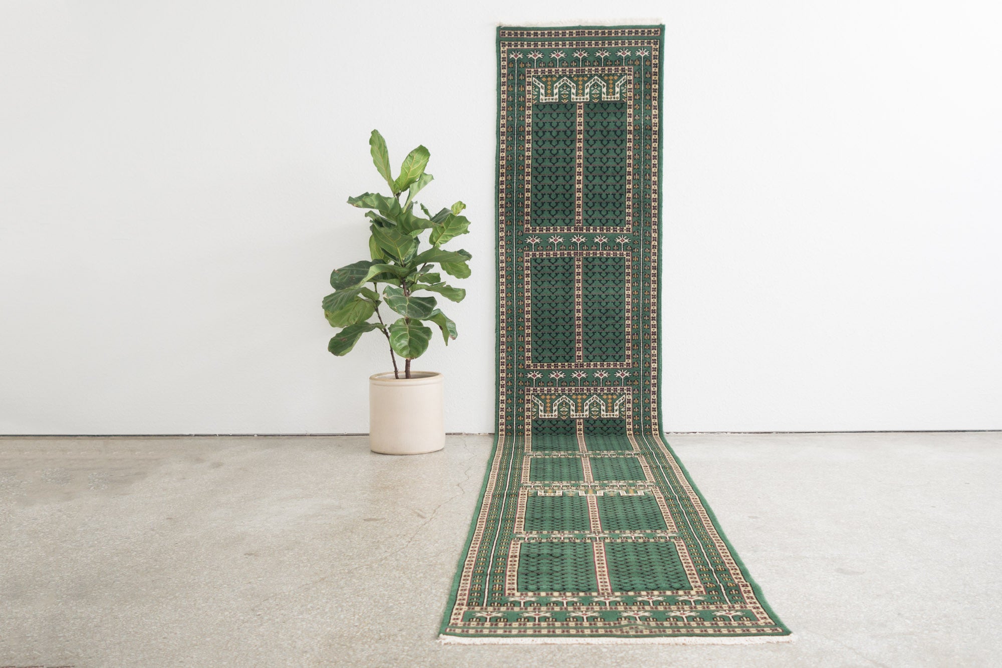 2.5x15 Pakistani Rug | MUNA