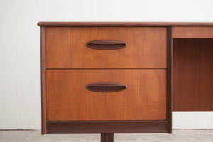 MC Teak Desk