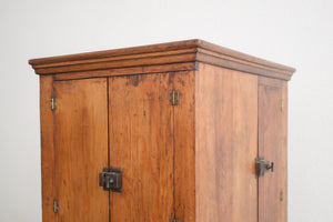 Antique Rolling Island