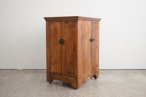 Antique Rolling Island