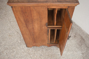 Antique Rolling Island