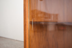 MC Danish Bookshelf