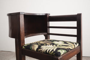 MC Gossip Bench