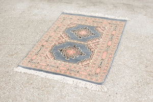 2x3 Pakistani Rug | AMERIA