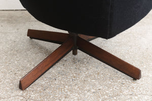 MC Adrian Pearsall Chair