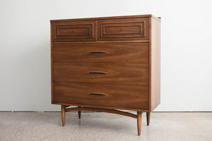 Broyhill Sculptra Highboy