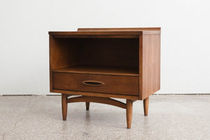 Broyhill Sculptra Nightstands