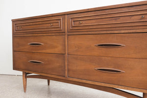 Broyhill Sculptra Lowboy