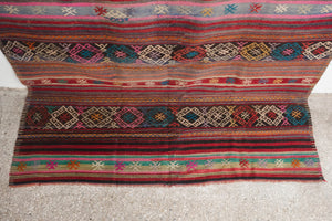 5.5x8 Turkish Kilim Rug | AFET