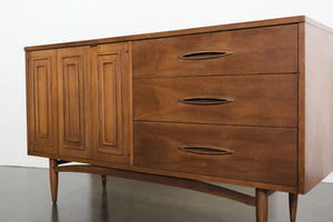 Broyhill Sculptra Credenza