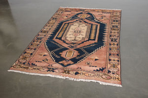 4x6 Persian Rug | HOUMAN