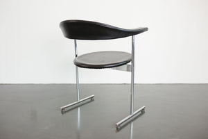 MC Minimalist Arm Chair