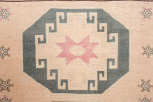 5.5x8 Turkish Rug | CELIL