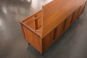 Mid Century Trunk