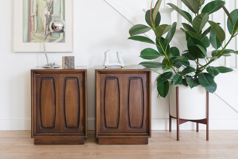 MC Broyhill Emphasis Nightstands