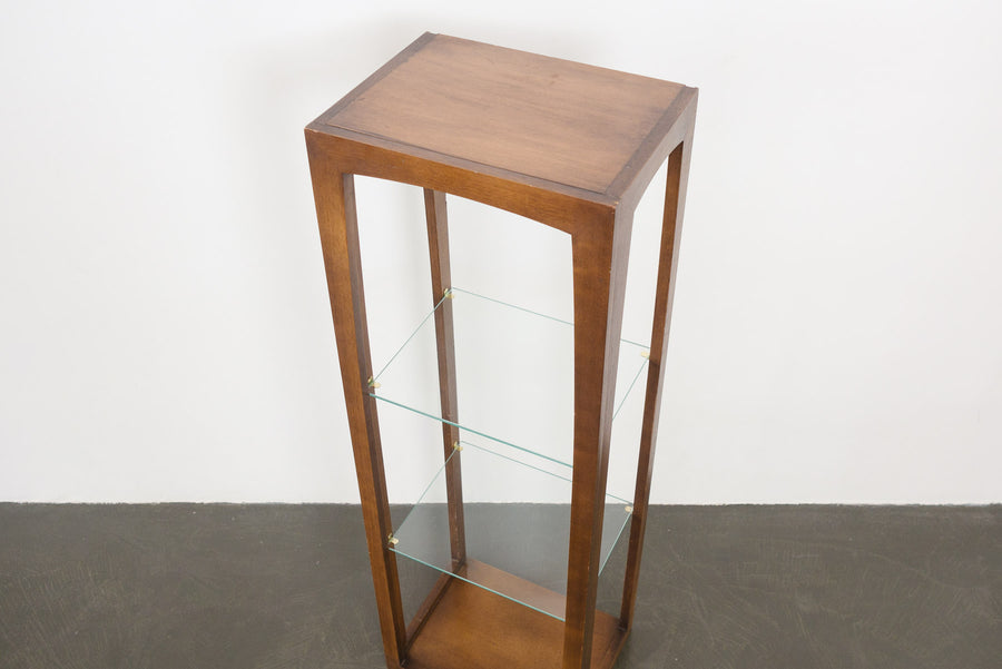 MC Broyhill Emphasis Shelf