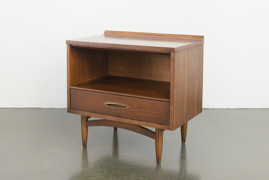 Broyhill Sculptra Nightstands