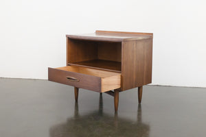 Broyhill Sculptra Nightstands