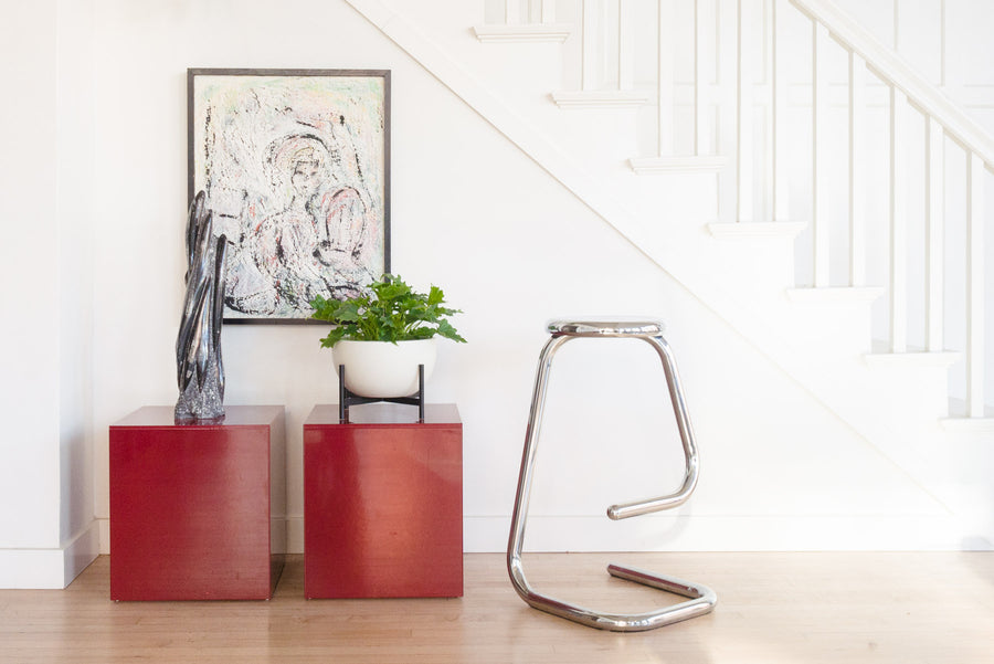 K700 Paperclip Stool