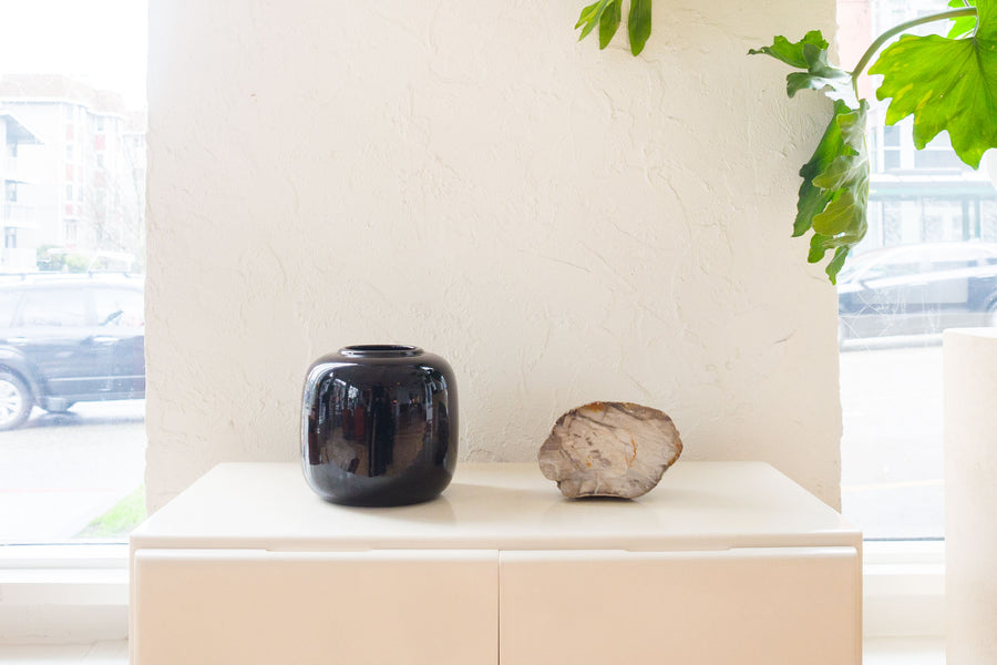 Black Haeger Vase
