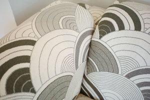 MC Fan Loveseat