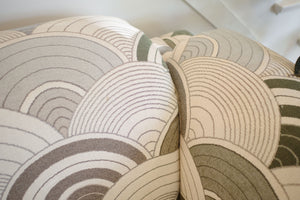 MC Fan Loveseat