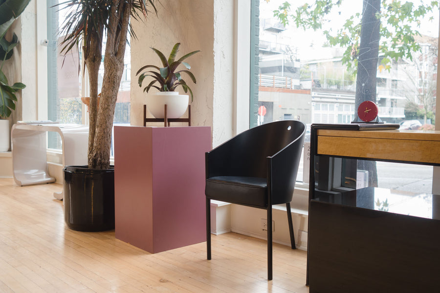 Mauve Pedestal