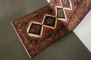 2.5x9.5 Persian Rug | MANESH