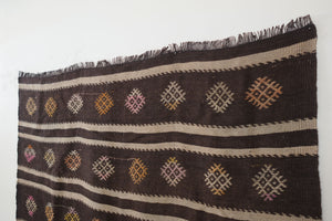 5.5x8 Turkish Kilim Rug | BENGIN