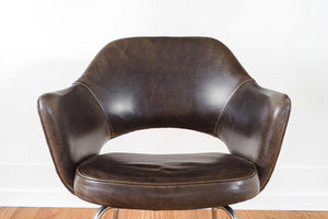 Knoll Saarinen Executive Chairs