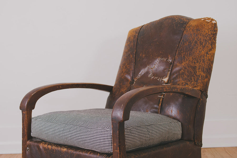HS Collection Leather Club Chair