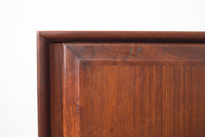 MC Dillingham Nightstands