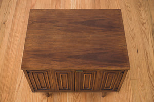 MC Sculptra Nightstand