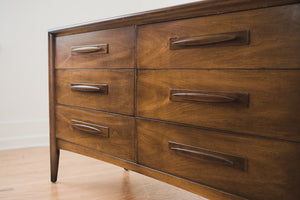 MC Broyhill Lowboy