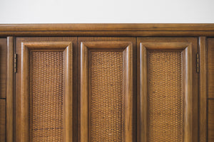 MC Credenza