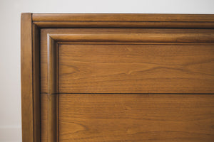 MC Credenza