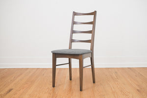 MC Bowtie Chair
