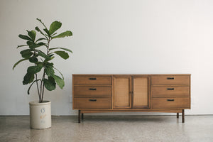 MC Credenza