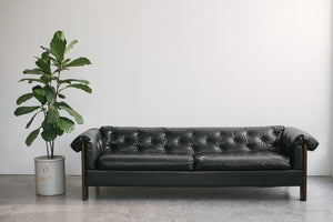 MC Tufted Sofa