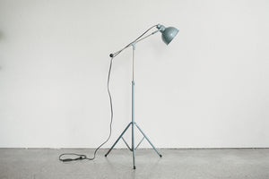 Bretford Tripod Light