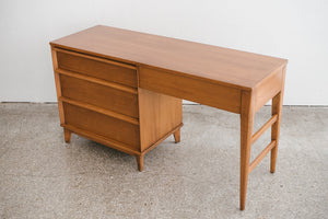 MC Desk
