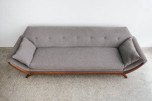MC Gondola Sofa