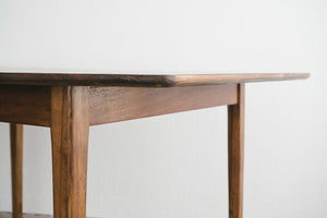 MC Dining Table
