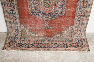 5x8 Anadol Rug