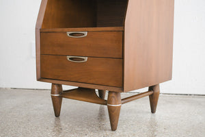 MC Broyhill Nightstand