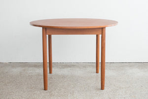 MC Dining Table