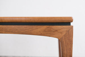 MC Side Table