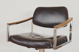 HS Collection Leather Chair